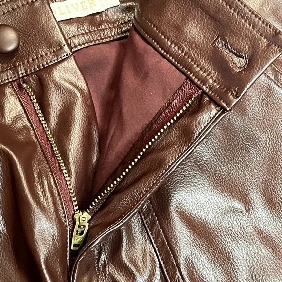 Marie Oliver Braden Vegan Leather Mini Skirt in Size 2 - Picture 8 of 8